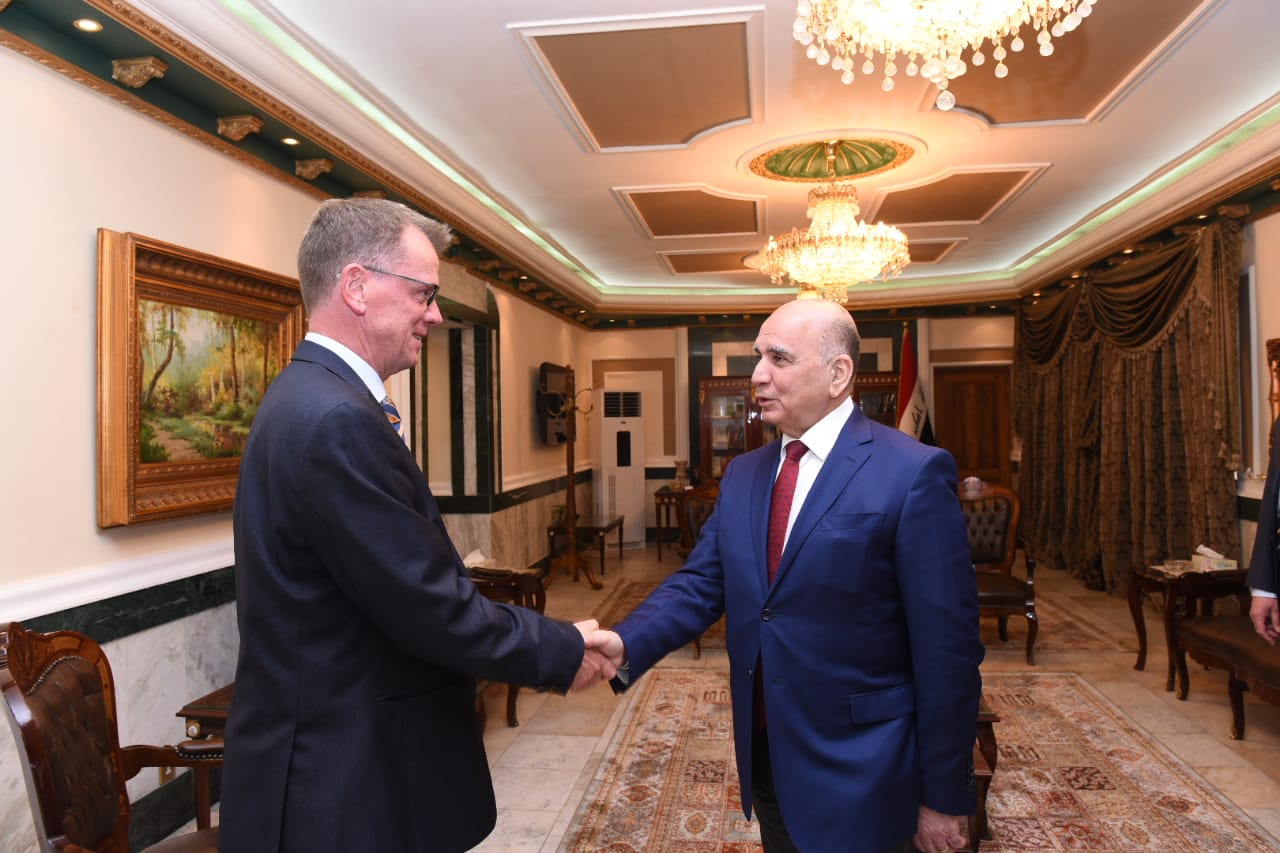 Deputy Prime Minister for Economic Affairs and Minister of Finance Mr. Fouad Hussein receives the German Ambassador in Baghdad 1113b907-7a34-4eb8-8748-efac18e17b8e