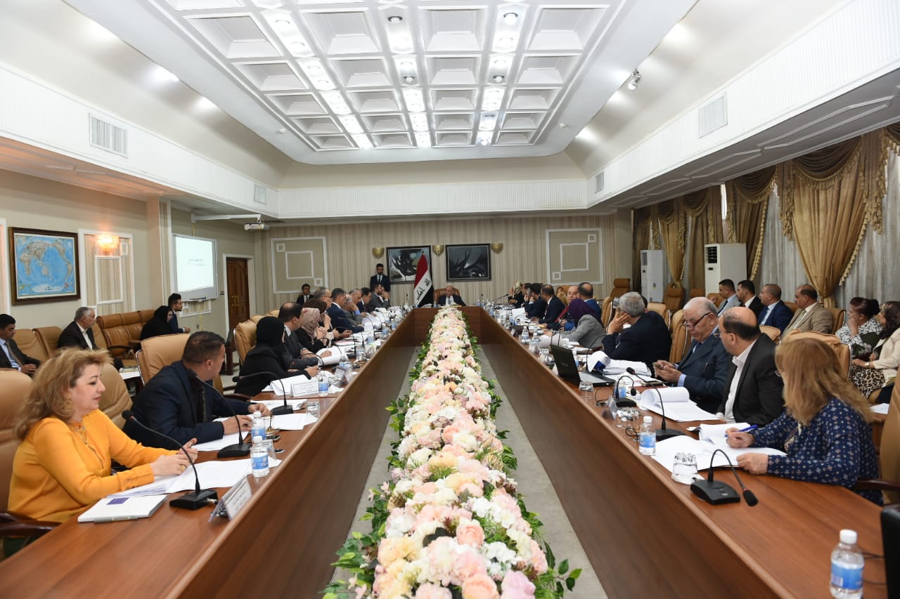 Deputy Prime Minister for Economic Affairs and Minister of Finance Mr. Fouad Hussein presides over the thirteenth meeting of the preparation of the State Budget Strategy for 2020-2022 20fffe5e-4da8-4476-abe3-9b02b5bb2dc1
