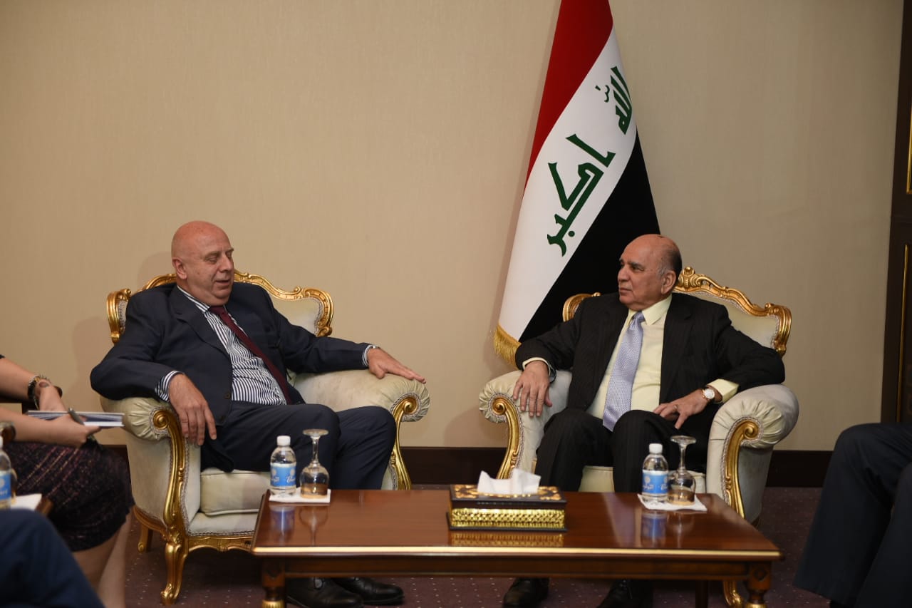 The Speaker of the House of Representatives receives the British Ambassador 86097526-37fc-487b-b855-3fea53fea4f0