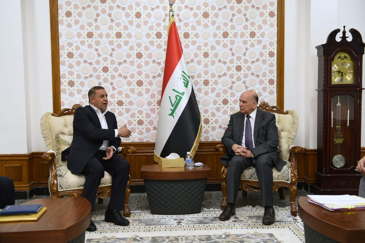 Deputy Prime Minister for Economic Affairs Minister of Finance meets Muthanna Governor C0e26b3d-2330-4573-ab2a-3b49adf5f241