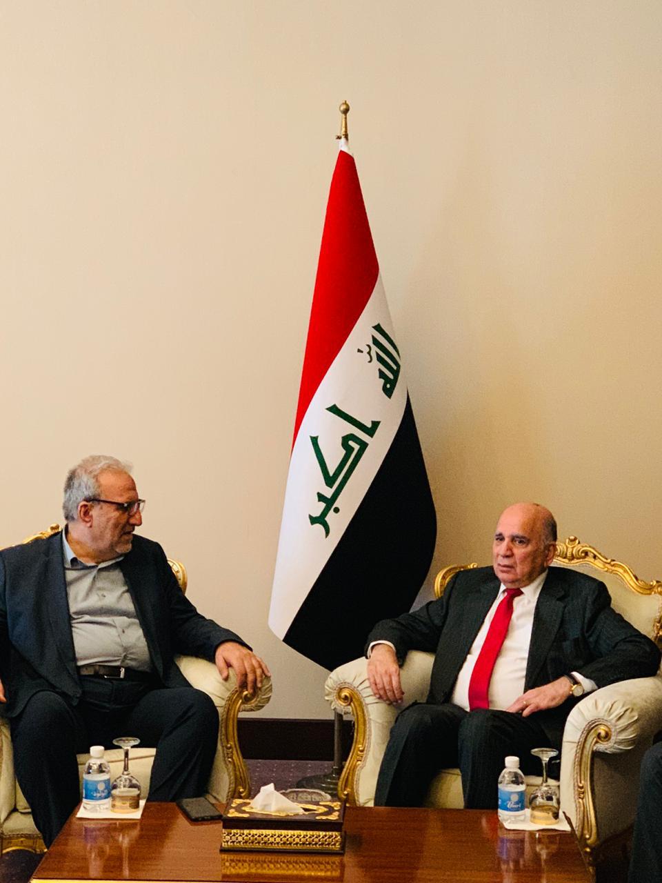 Deputy Prime Minister for Economic Affairs and Minister of Finance Fuad Hussein receives Haji Hassan Rashid, Deputy Secretary General of the Holy Husseiniya threshold and the delegation accompanying him. D27e47b5-1707-488a-b906-794b6297585f